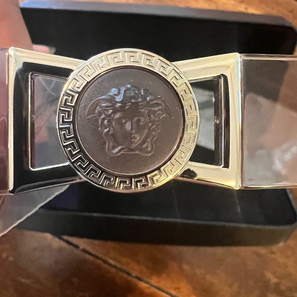 Brand new Versace sunglasses - rose tinted lens - Picture 3 of 4